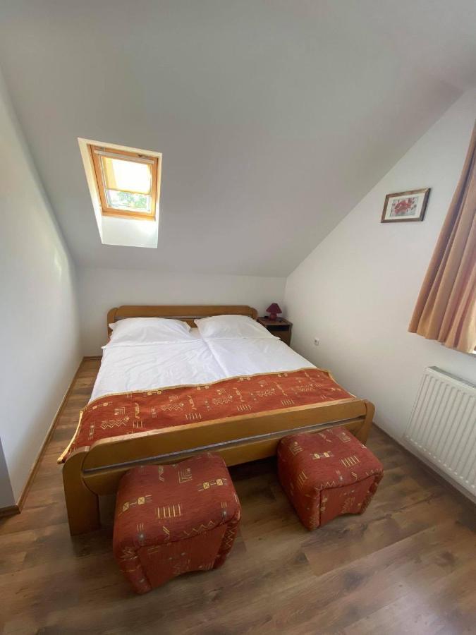 Naphaz Panzio Bed and Breakfast Tiszafüred Buitenkant foto